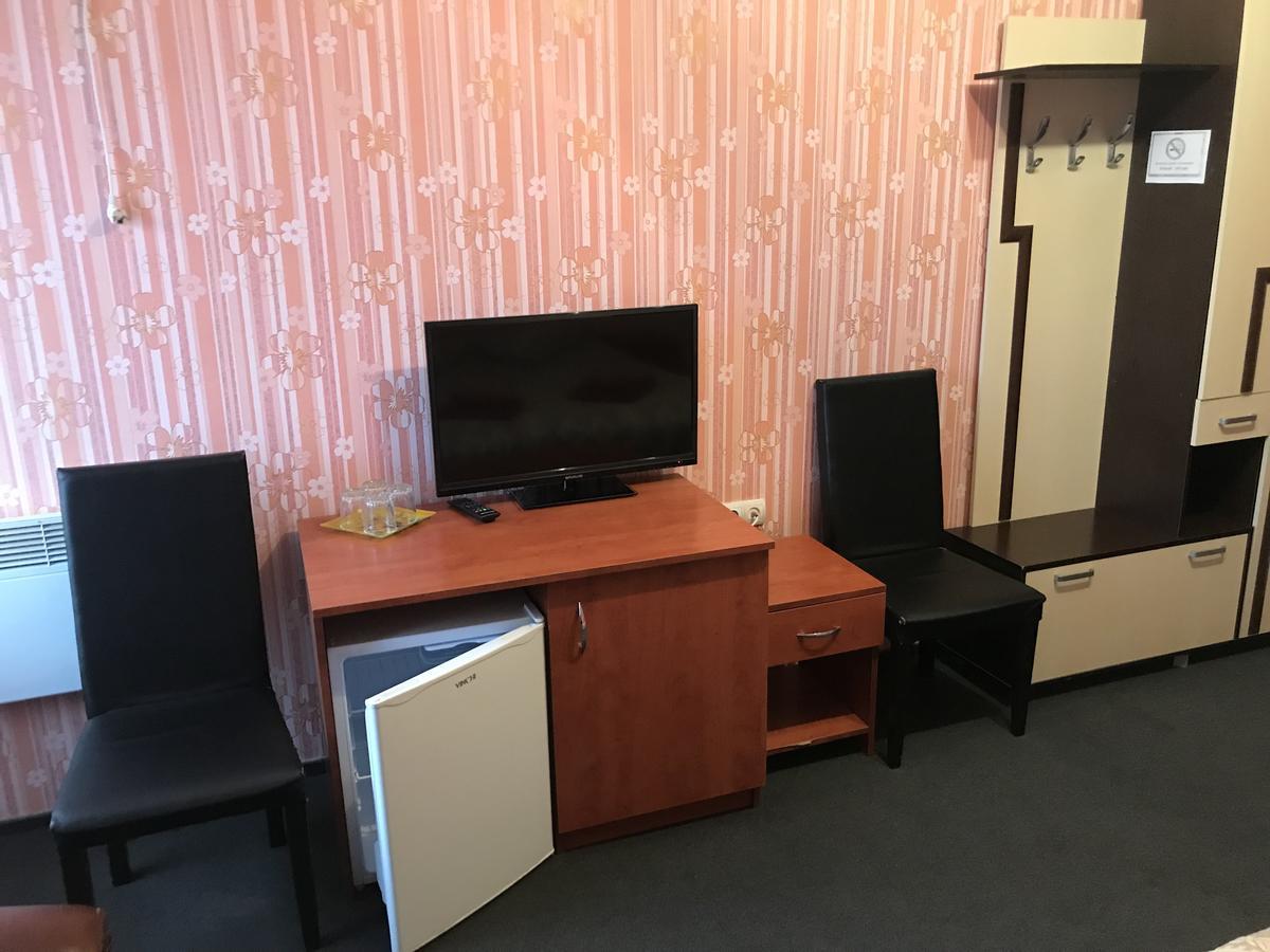 Domino Hotel Berehove  Luaran gambar